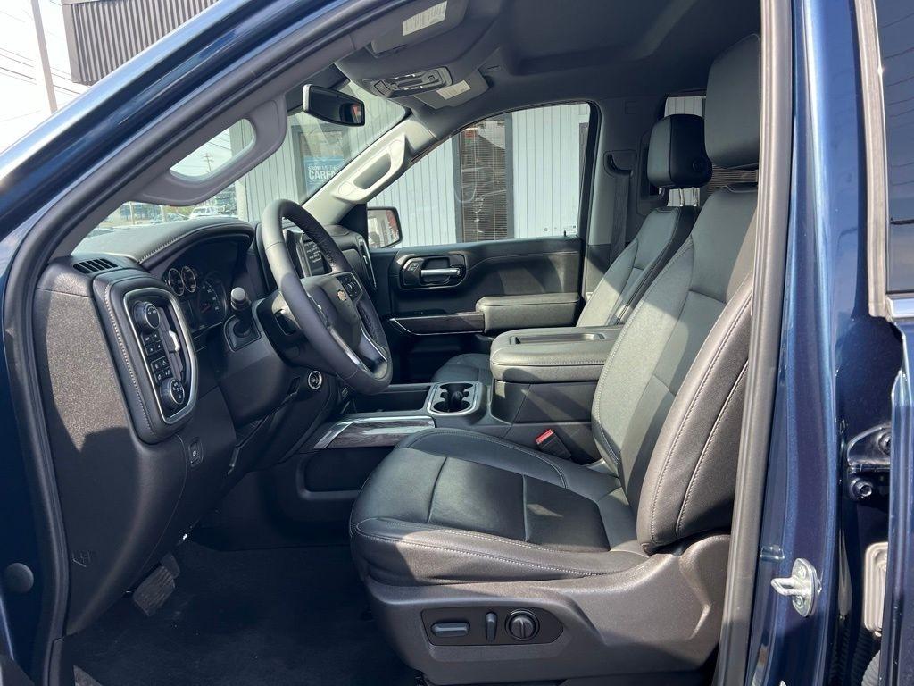 Chevrolet Silverado 1500 Limited LTZ Crew Cab 4WD 2022