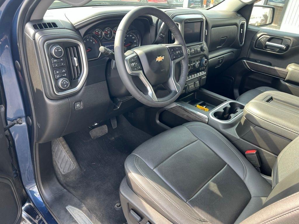 Chevrolet Silverado 1500 Limited LTZ Crew Cab 4WD 2022
