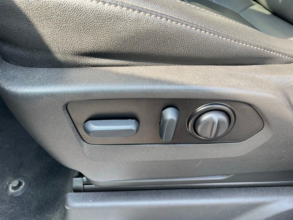 Chevrolet Silverado 1500 Limited LTZ Crew Cab 4WD 2022