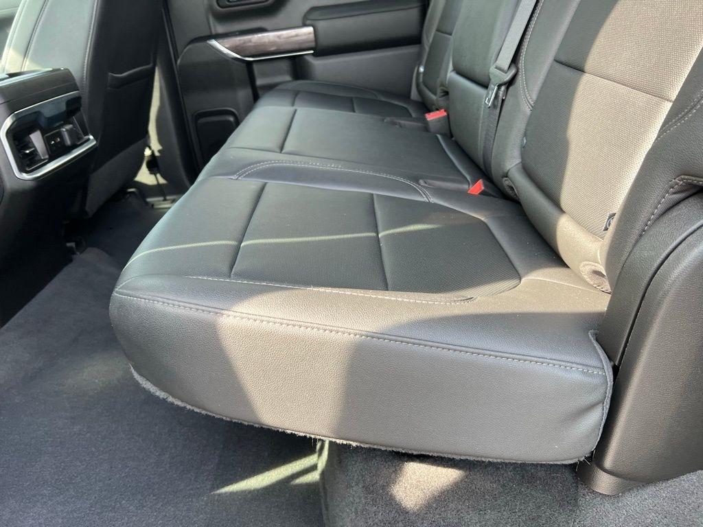 Chevrolet Silverado 1500 Limited LTZ Crew Cab 4WD 2022