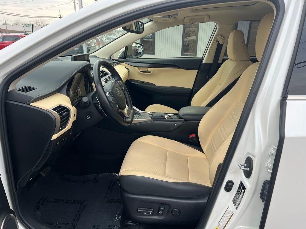 Lexus NX 300 Luxury 2021