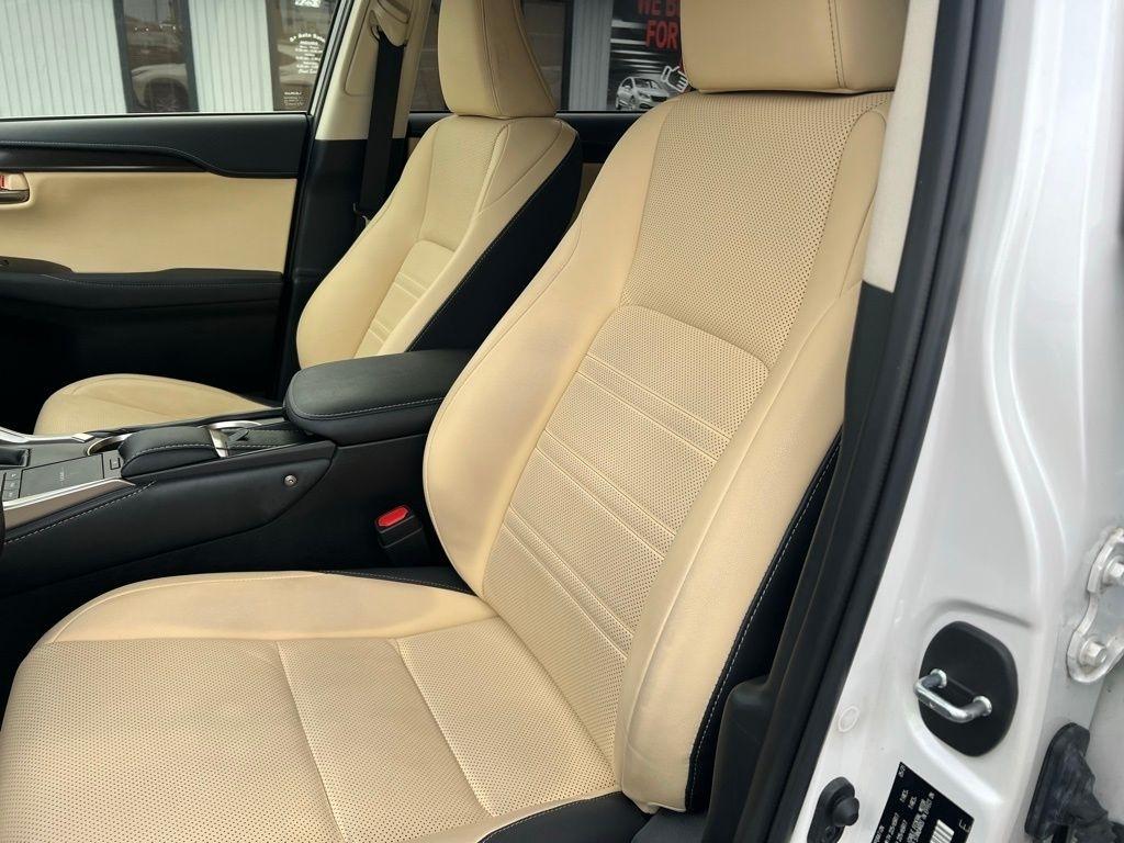 Lexus NX 300 Luxury 2021