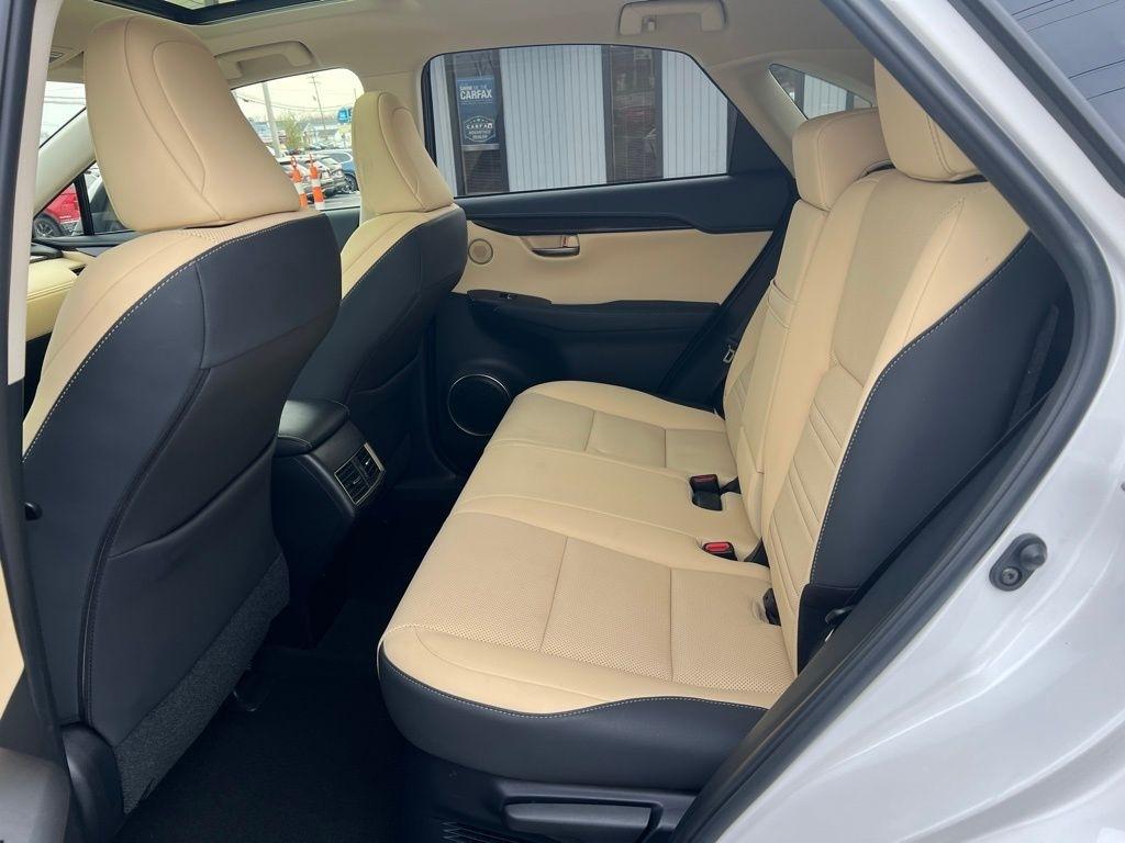 Lexus NX 300 Luxury 2021