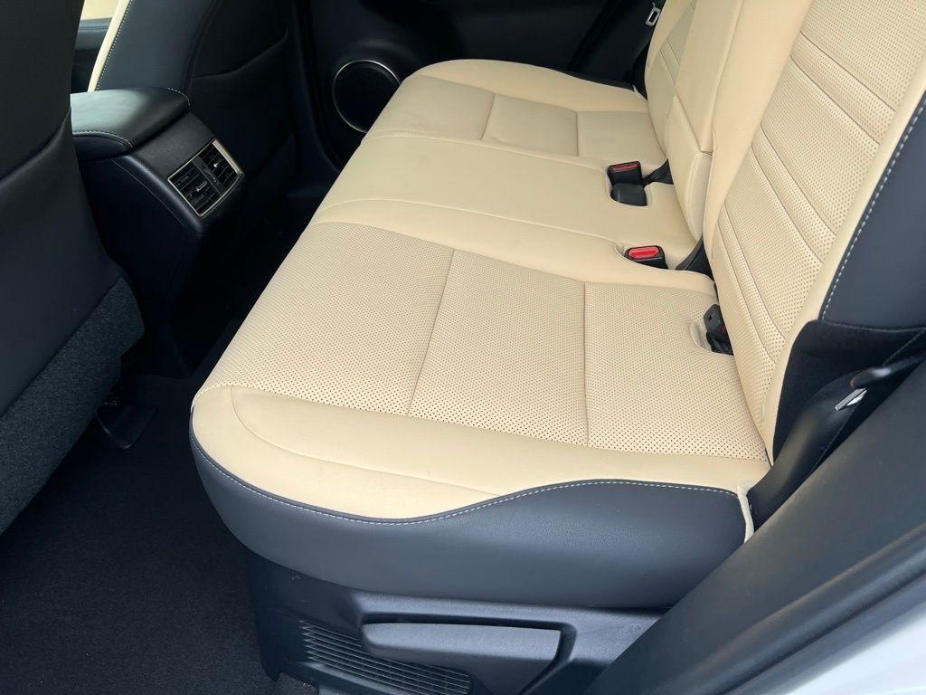 Lexus NX 300 Luxury 2021