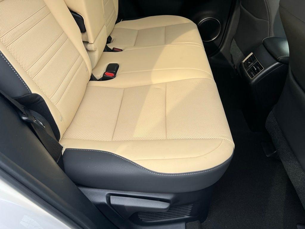 Lexus NX 300 Luxury 2021