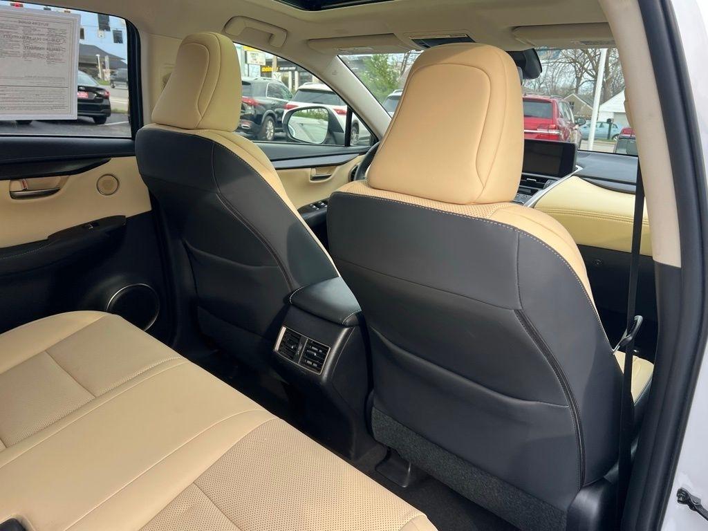 Lexus NX 300 Luxury 2021