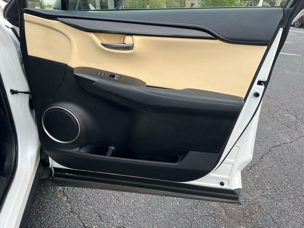 Lexus NX 300 Luxury 2021