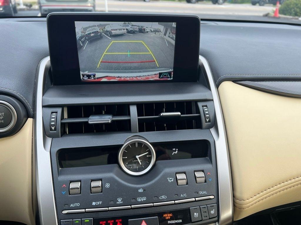 Lexus NX 300 Luxury 2021