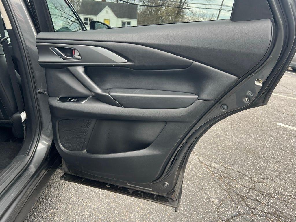 Mazda CX-9 Touring Plus 2023