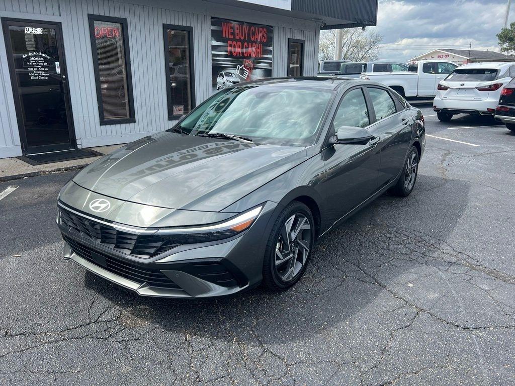 Hyundai Elantra Limited 2024