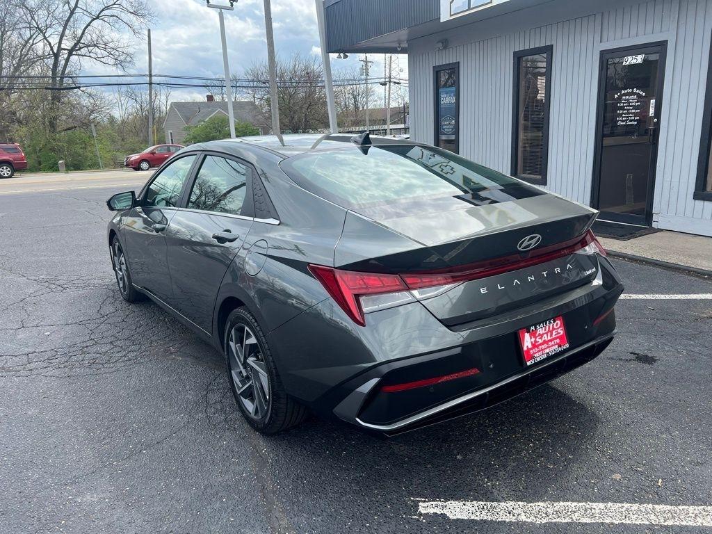 Hyundai Elantra Limited 2024