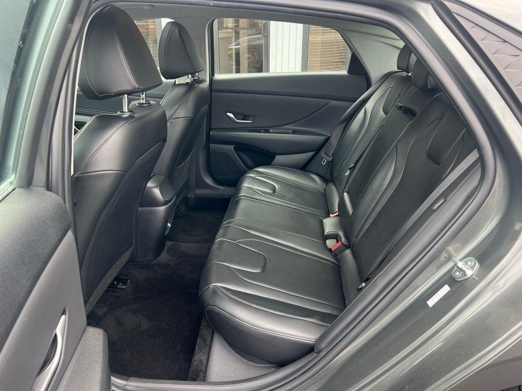 Hyundai Elantra Limited 2024