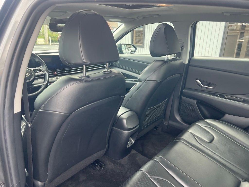 Hyundai Elantra Limited 2024