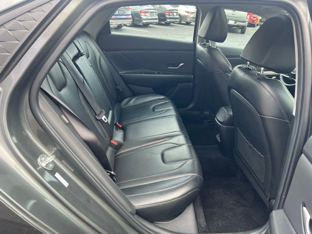 Hyundai Elantra Limited 2024