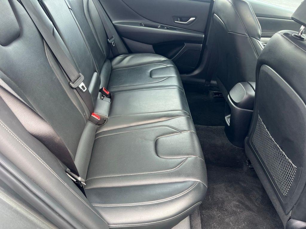 Hyundai Elantra Limited 2024