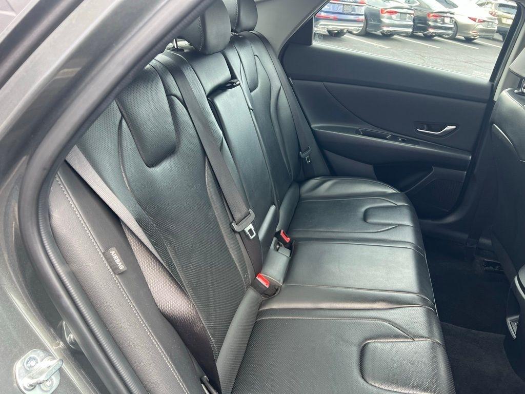 Hyundai Elantra Limited 2024