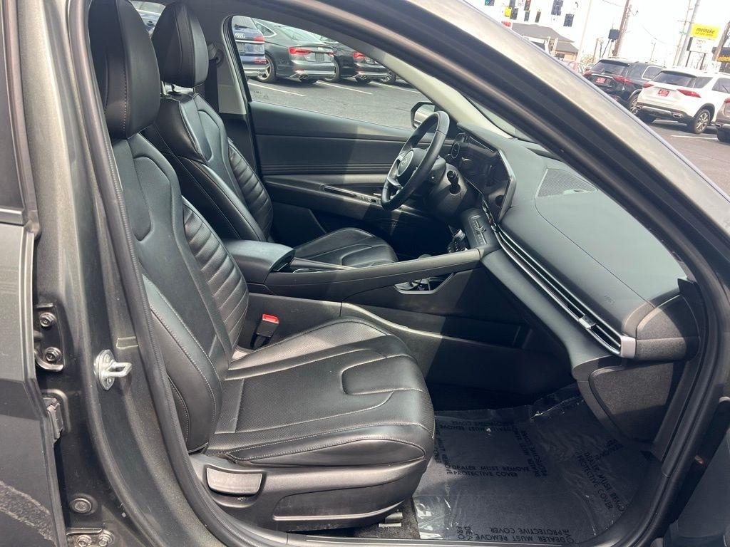 Hyundai Elantra Limited 2024