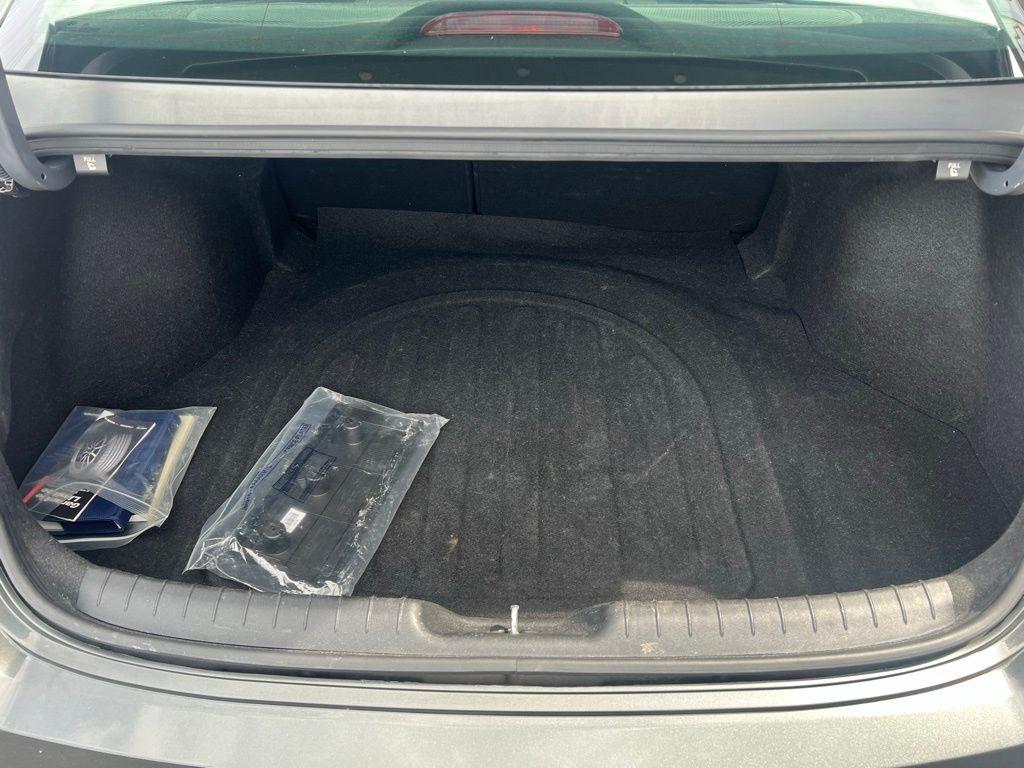 Hyundai Elantra Limited 2024