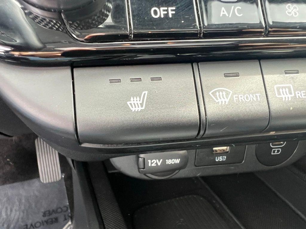 Hyundai Elantra Limited 2024