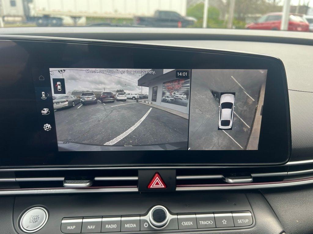 Hyundai Elantra Limited 2024