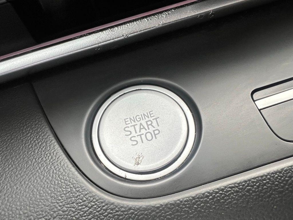 Hyundai Elantra Limited 2024