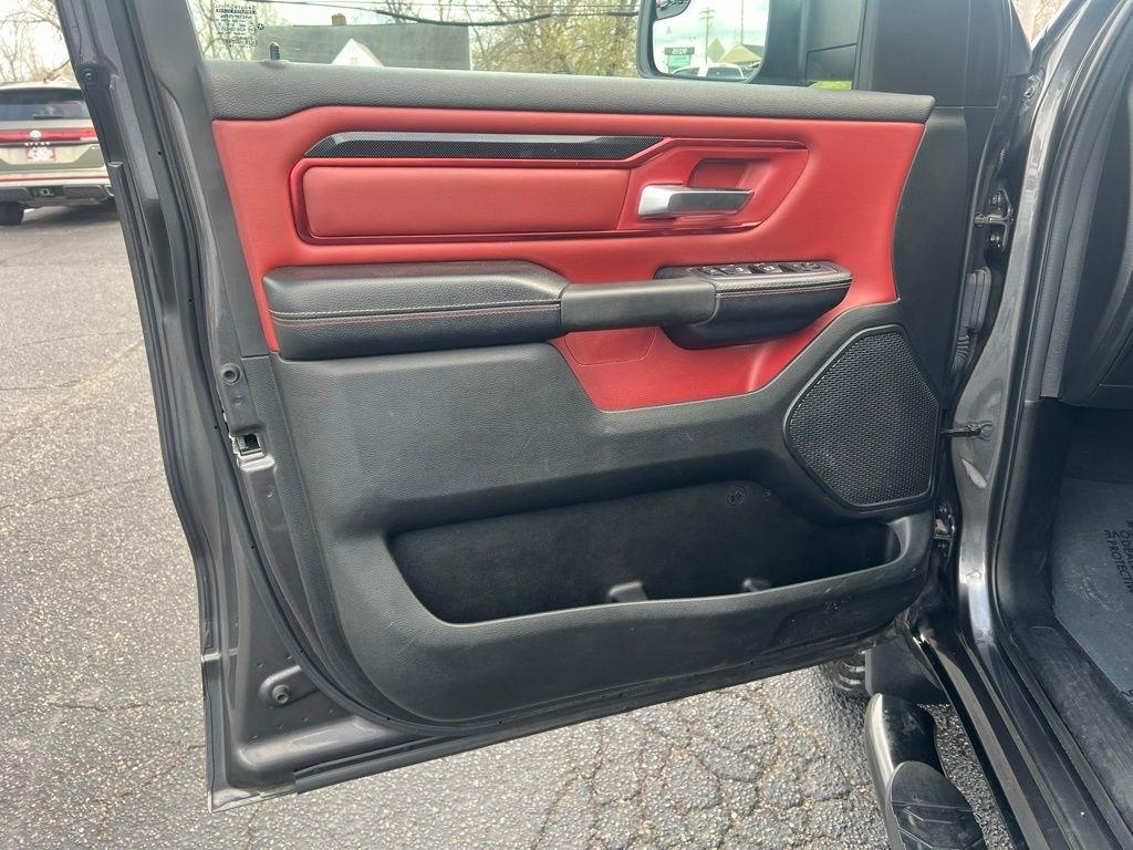 RAM 1500 Rebel Crew Cab SB 4WD 2019