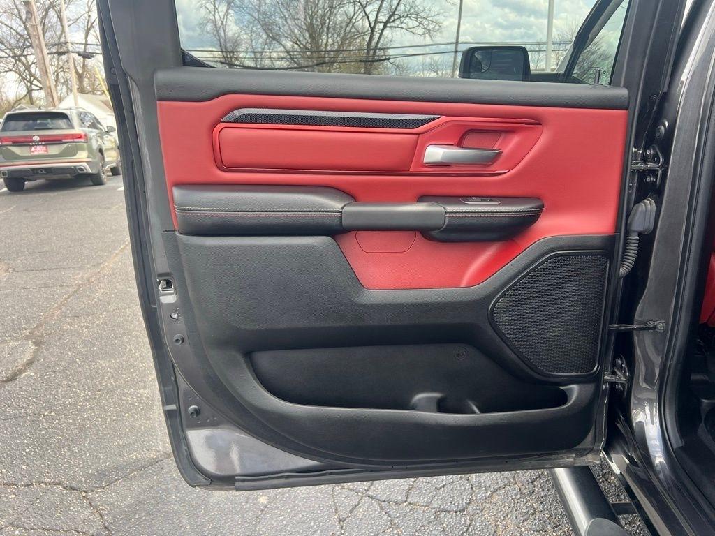 RAM 1500 Rebel Crew Cab SB 4WD 2019
