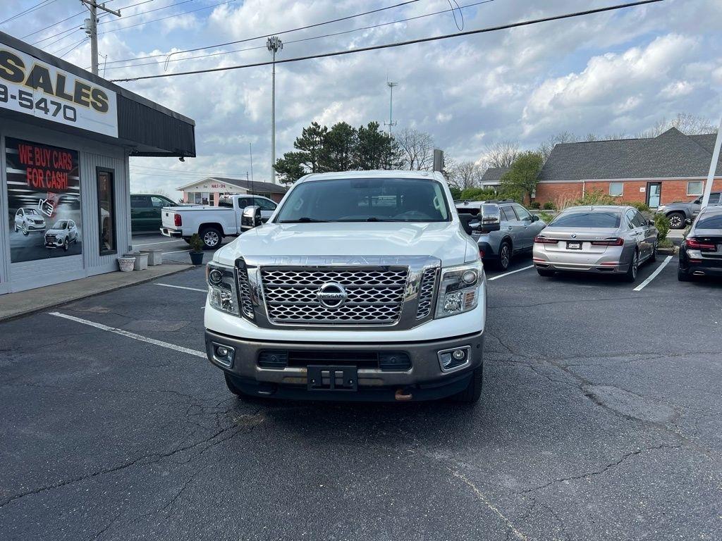 Nissan Titan XD Platinum Reserve 4WD Diesel 2016