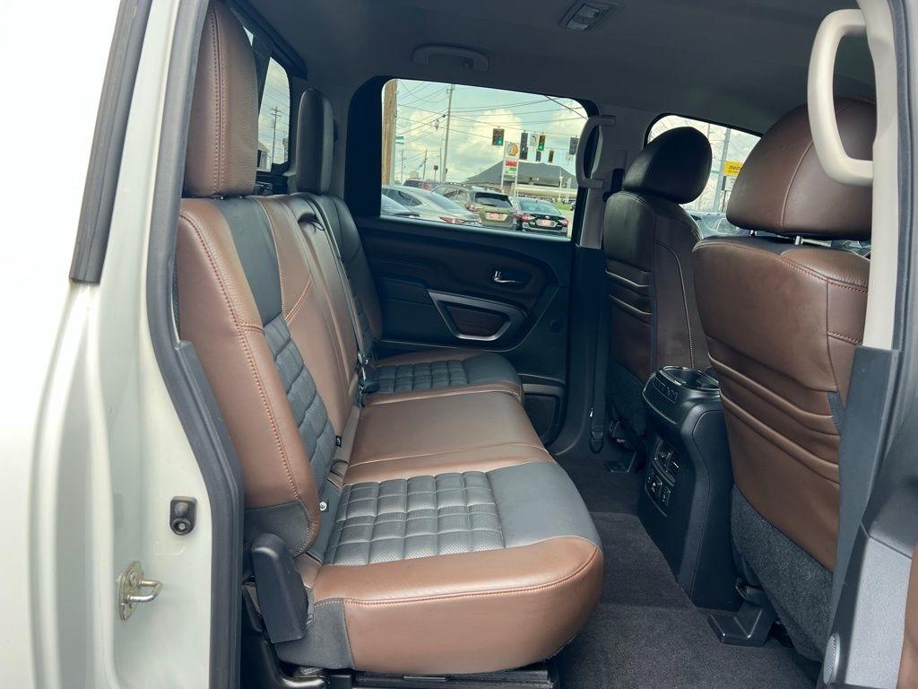 Nissan Titan XD Platinum Reserve 4WD Diesel 2016