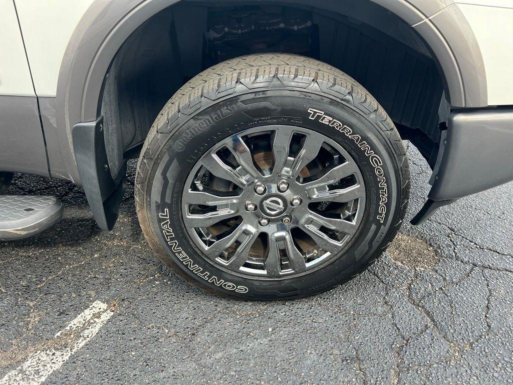 Nissan Titan XD Platinum Reserve 4WD Diesel 2016