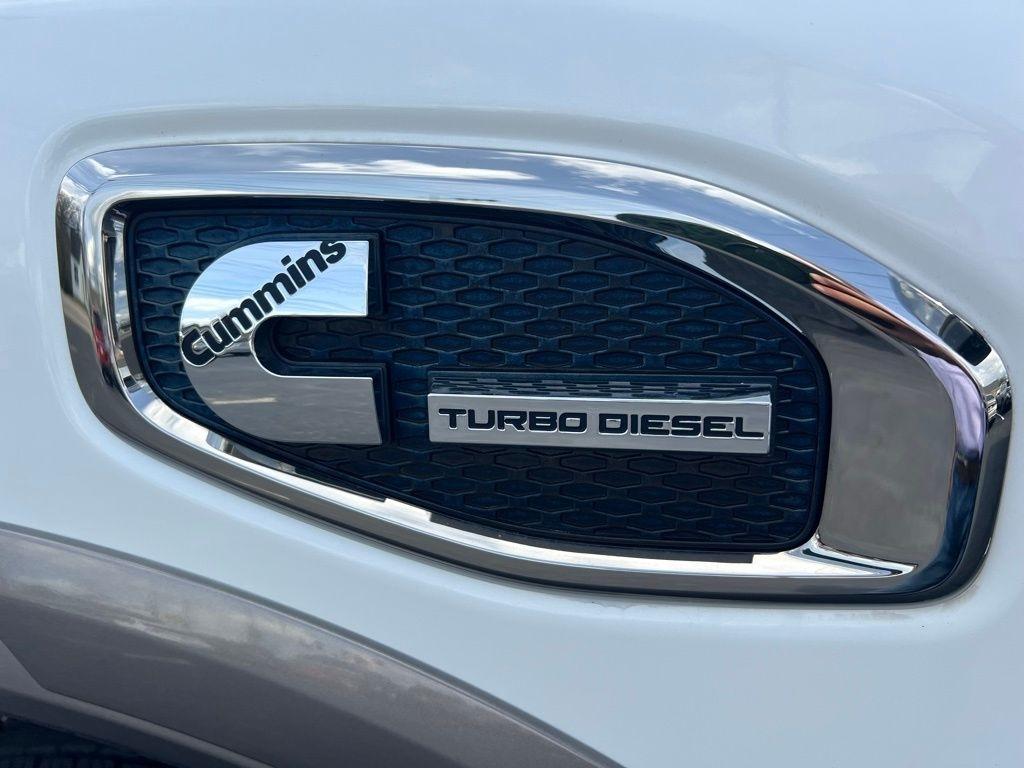 Nissan Titan XD Platinum Reserve 4WD Diesel 2016