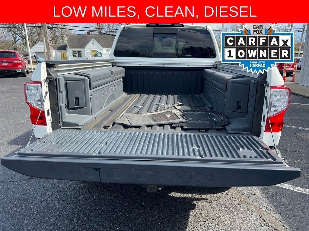 Nissan Titan XD Platinum Reserve 4WD Diesel 2016