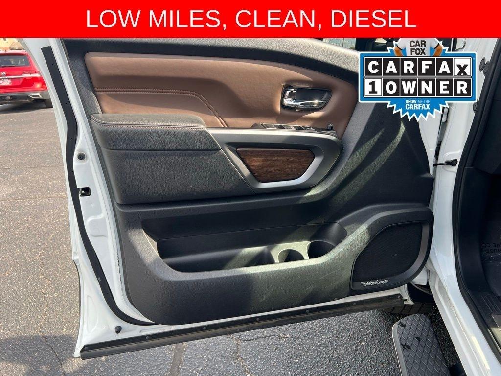 Nissan Titan XD Platinum Reserve 4WD Diesel 2016