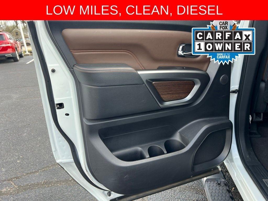 Nissan Titan XD Platinum Reserve 4WD Diesel 2016
