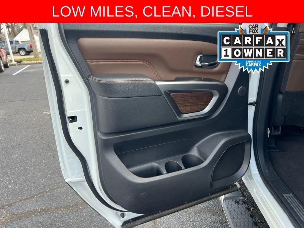 Nissan Titan XD Platinum Reserve 4WD Diesel 2016