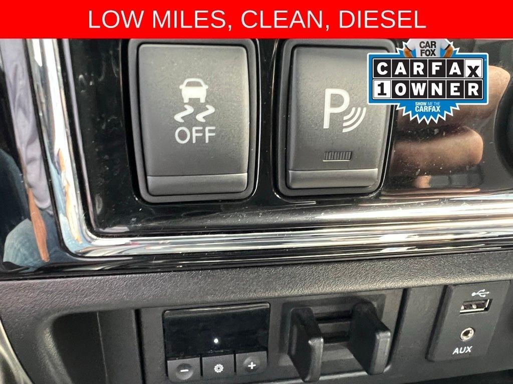 Nissan Titan XD Platinum Reserve 4WD Diesel 2016