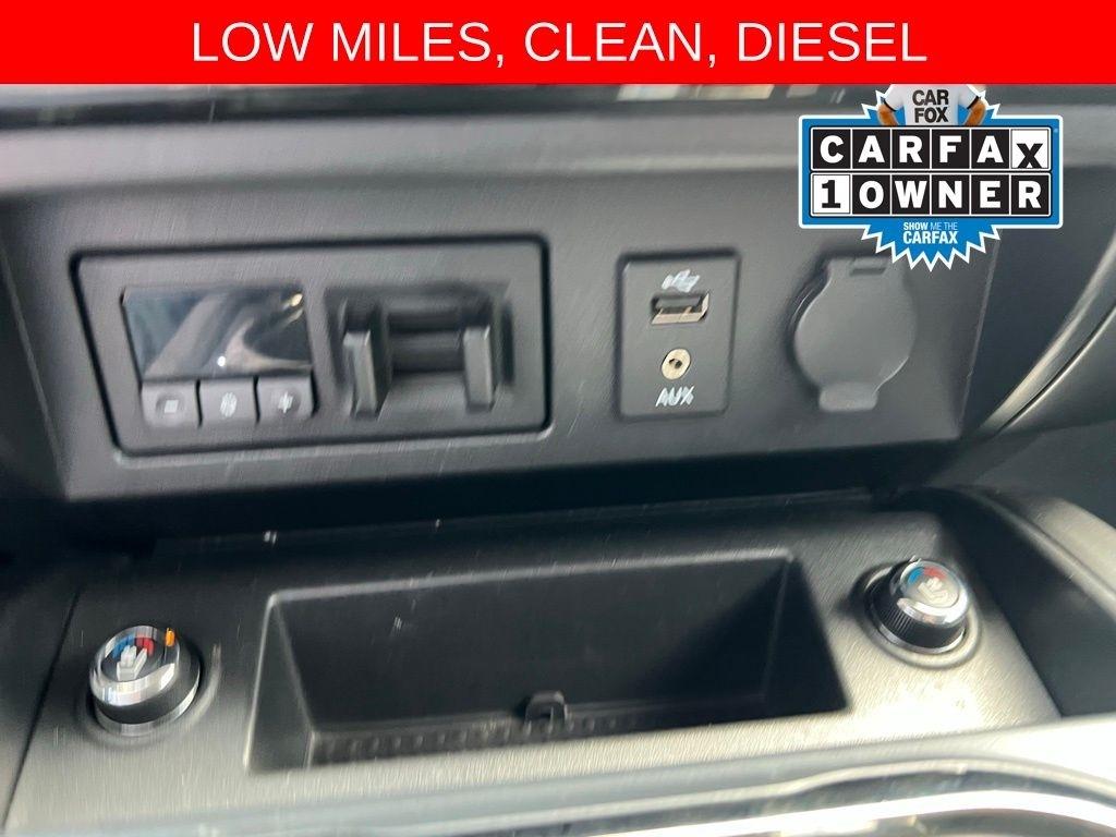 Nissan Titan XD Platinum Reserve 4WD Diesel 2016