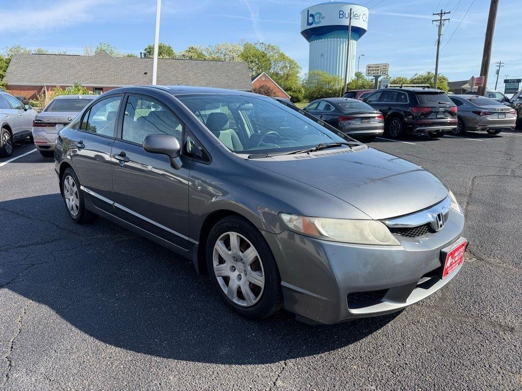 Honda Civic LX Sedan 5-Speed AT 2009