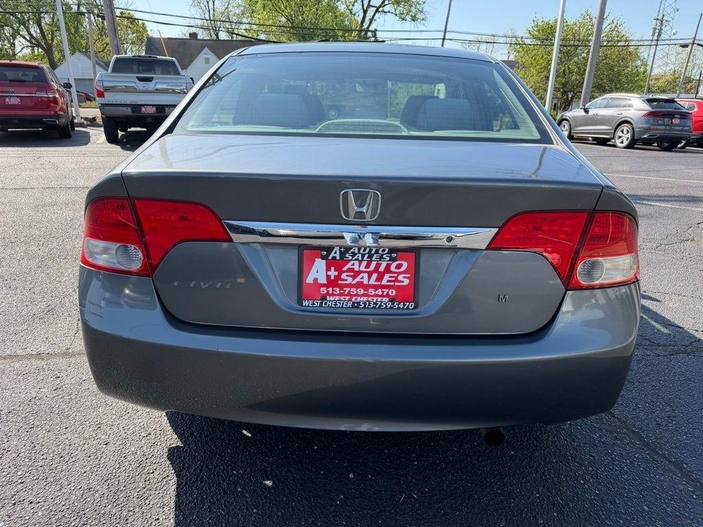 Honda Civic LX Sedan 5-Speed AT 2009
