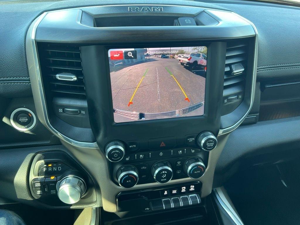 RAM 1500 Laramie Crew Cab SWB 4WD 2022