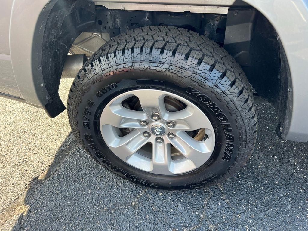 RAM 1500 Laramie Crew Cab SWB 4WD 2022