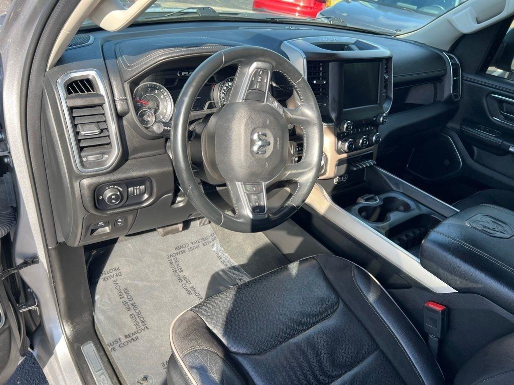 RAM 1500 Laramie Crew Cab SWB 4WD 2022