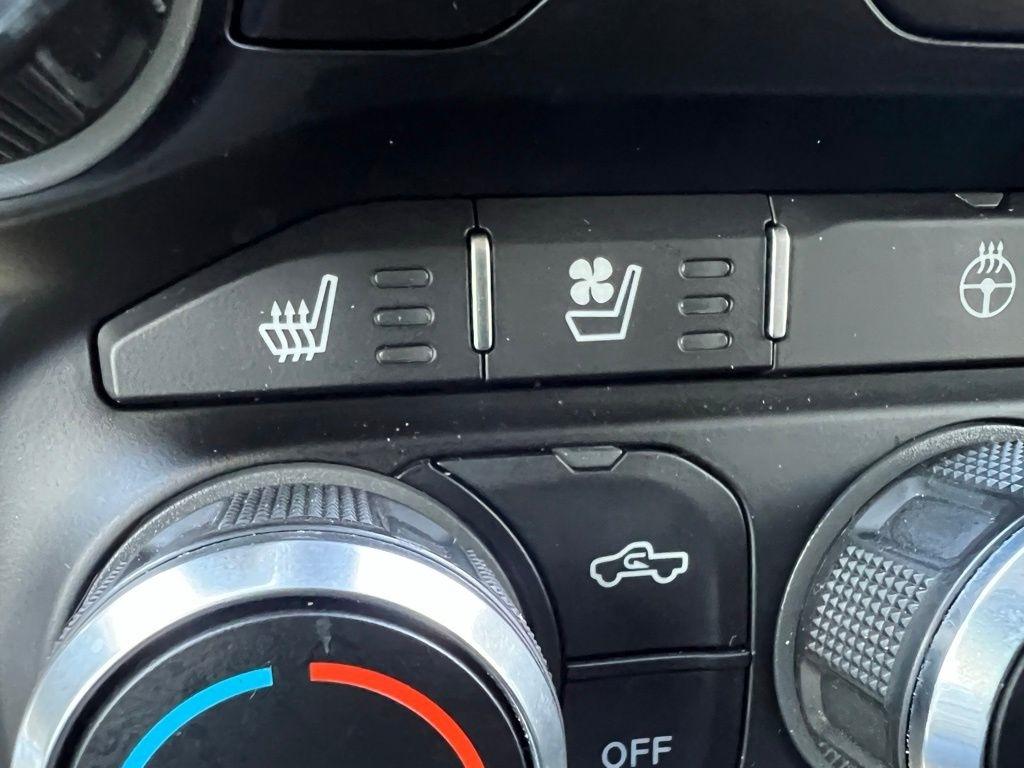 RAM 1500 Laramie Crew Cab SWB 4WD 2022