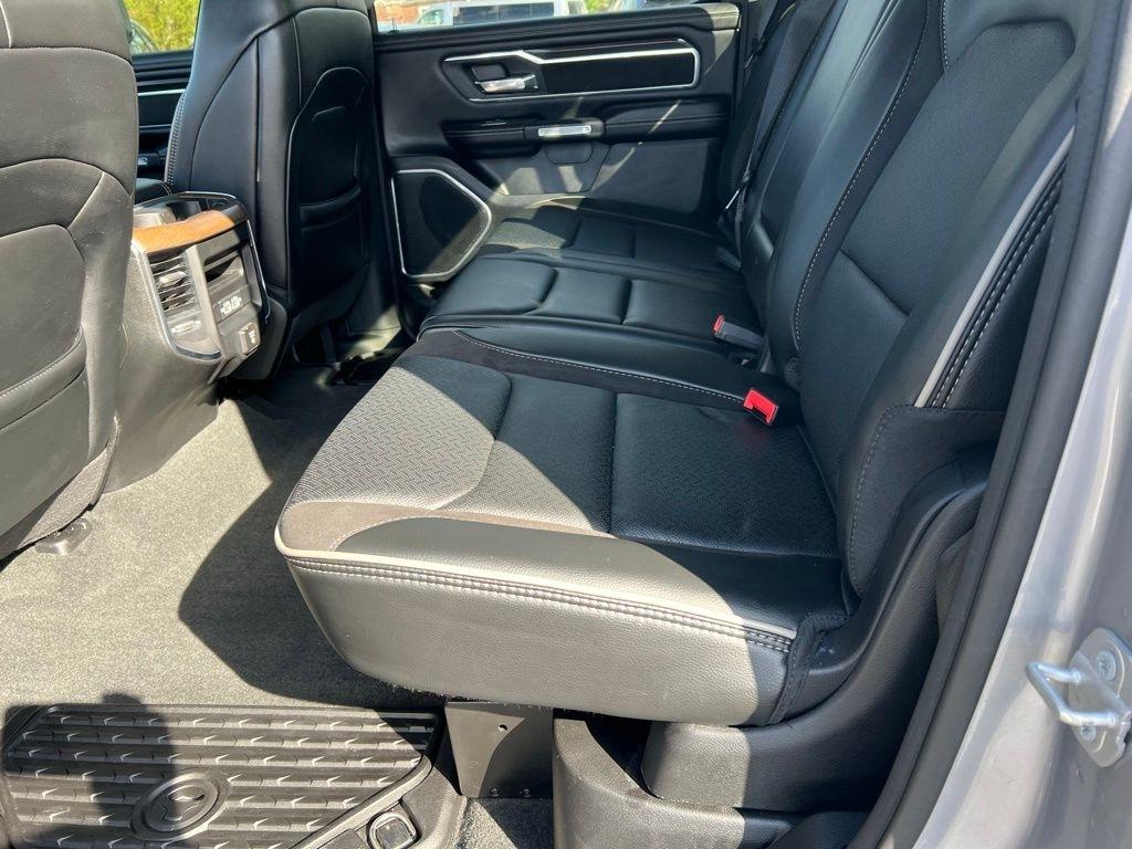 RAM 1500 Laramie Crew Cab SWB 4WD 2022