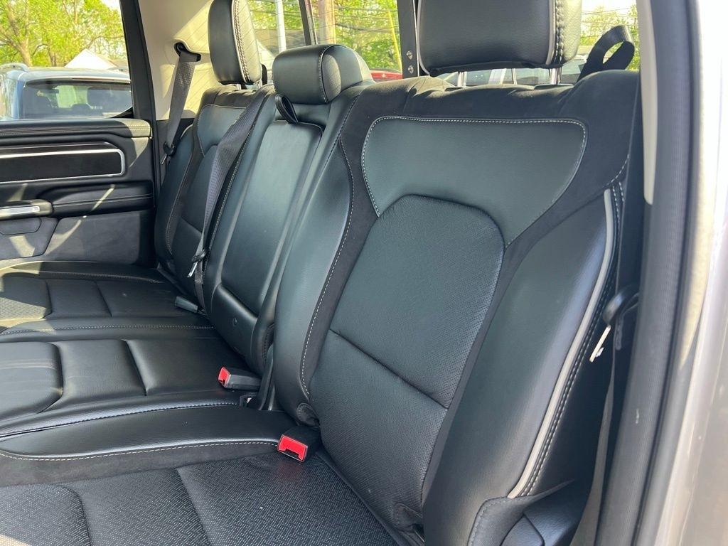 RAM 1500 Laramie Crew Cab SWB 4WD 2022