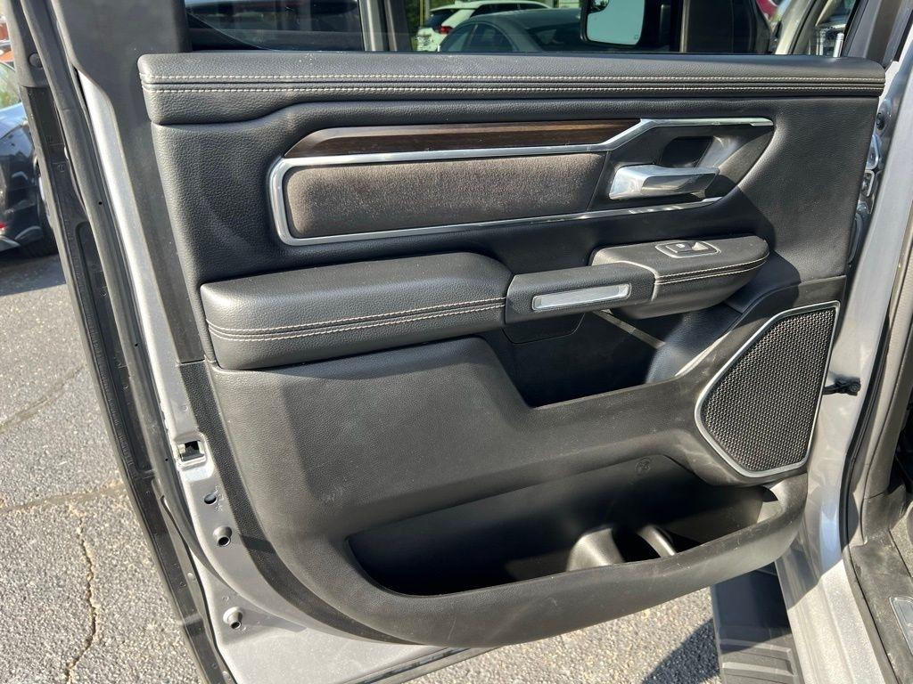 RAM 1500 Laramie Crew Cab SWB 4WD 2022