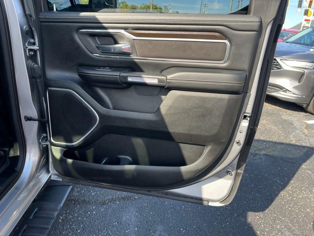 RAM 1500 Laramie Crew Cab SWB 4WD 2022