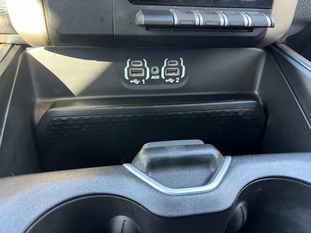 RAM 1500 Laramie Crew Cab SWB 4WD 2022