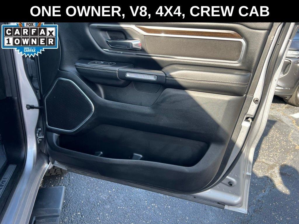 RAM 1500 Laramie Crew Cab SWB 4WD 2022