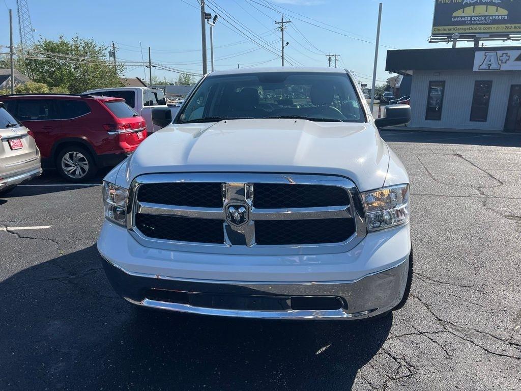 RAM 1500 SLT Quad Cab 4WD 2024